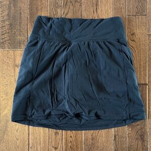 Athleta Salutation Stash Skort with pockets
